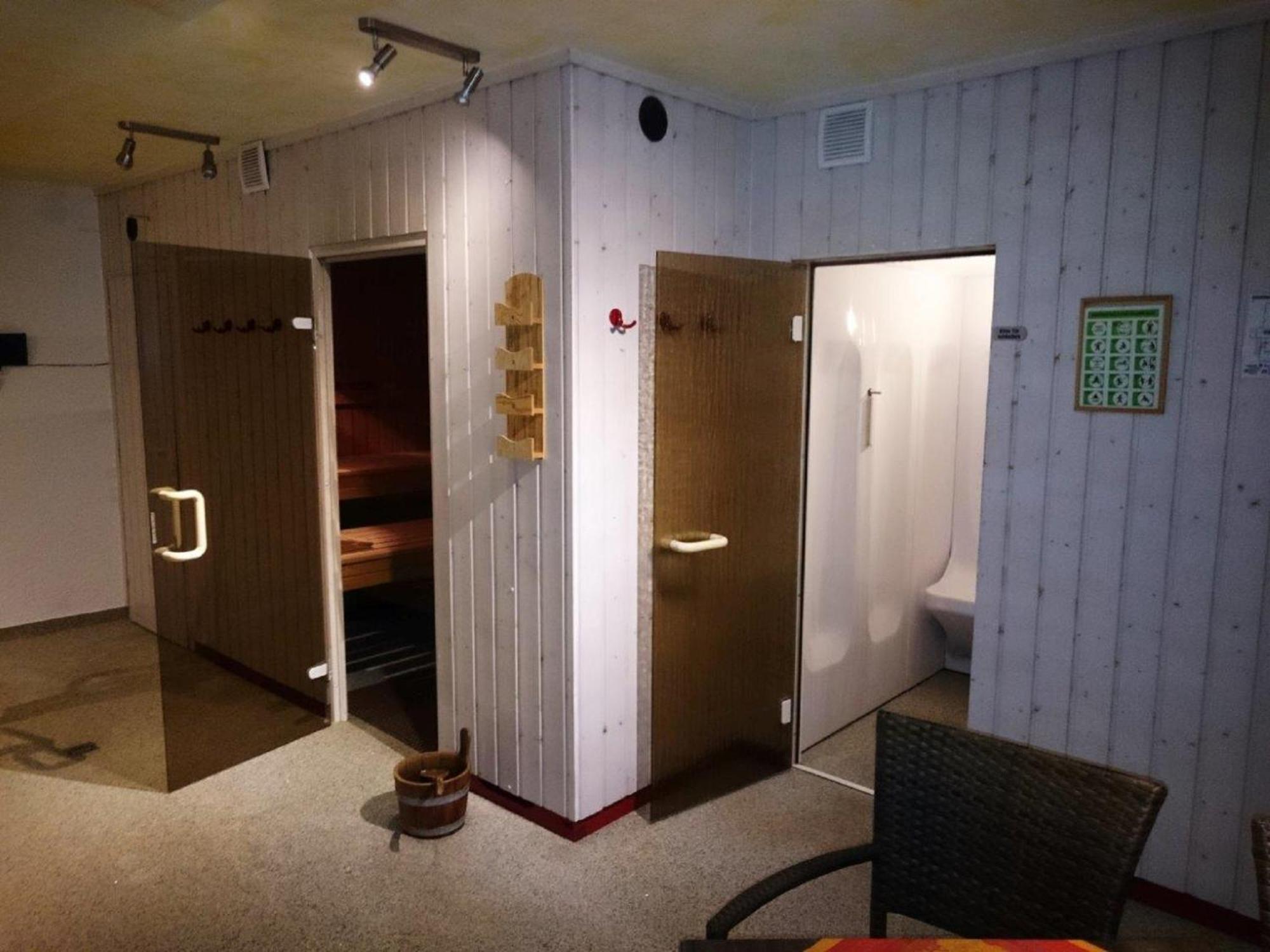 Hotel Goldbaechel Wachenheim an der Weinstraße Esterno foto